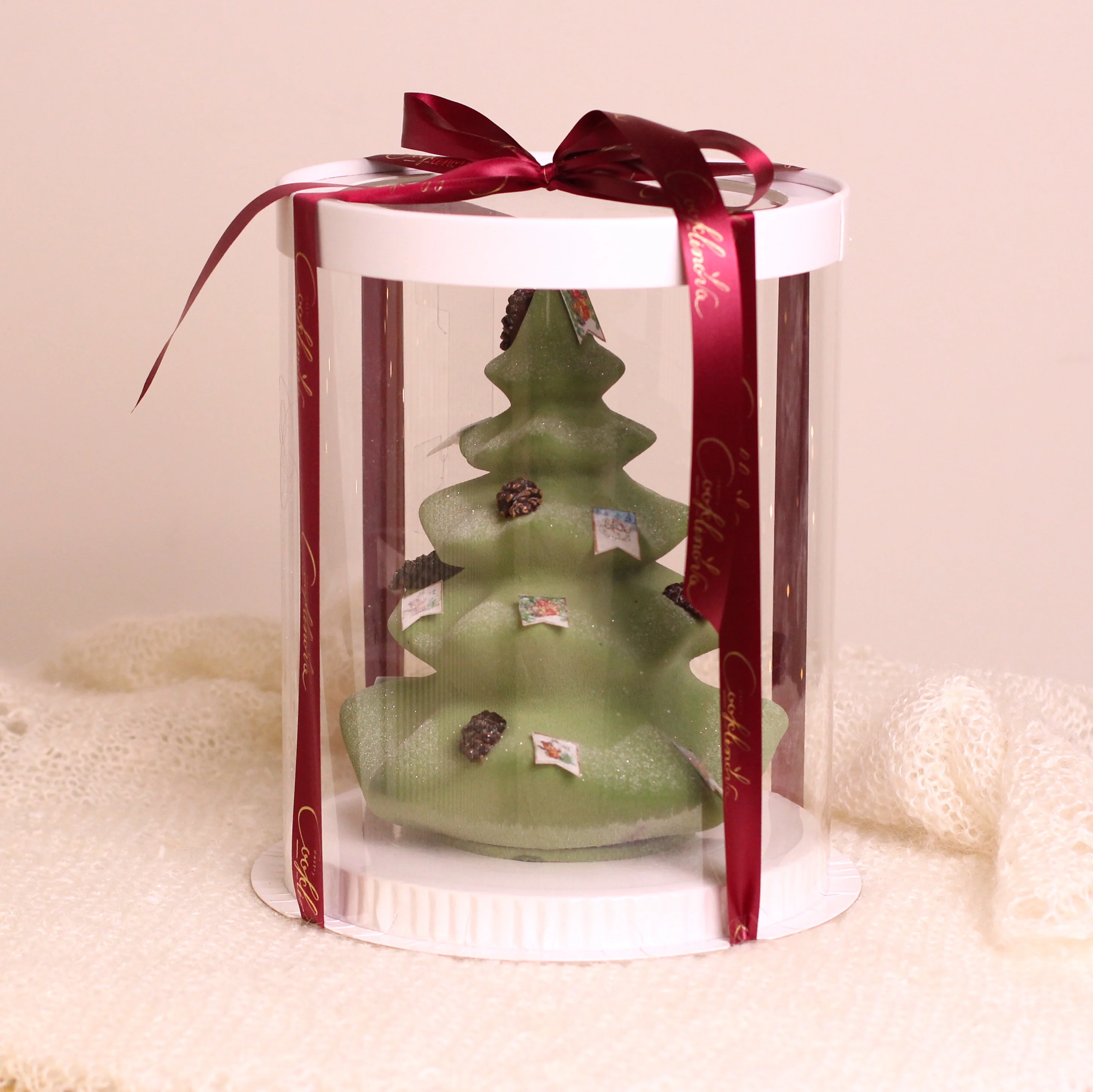 Шоколадная фигура «Ёлка из детства» с сюрпризом