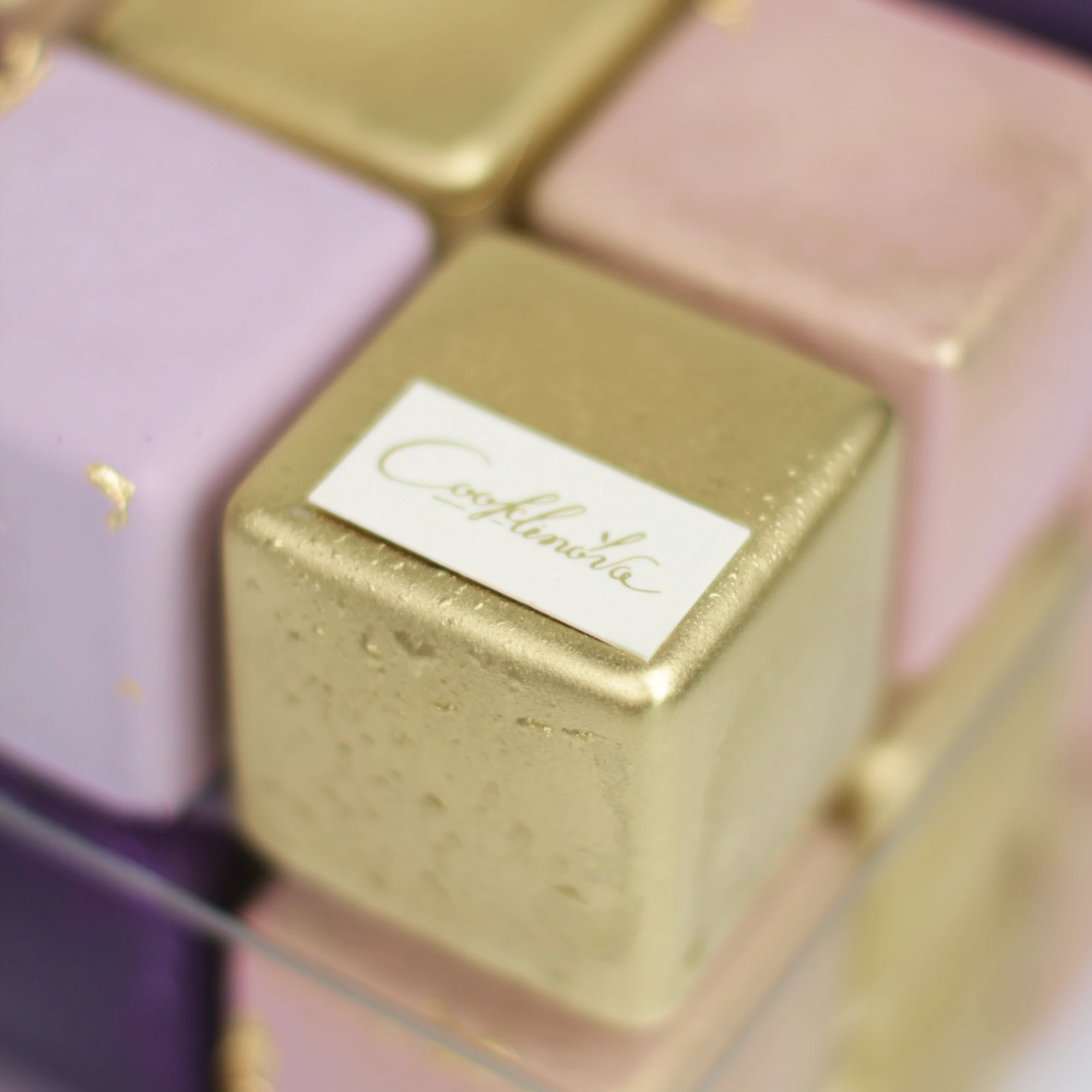 Торт Кубик Golden Violet