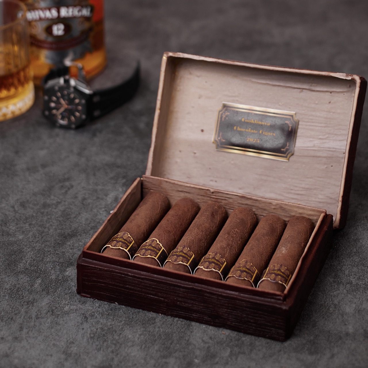 Шоколадная коробка с сигарами