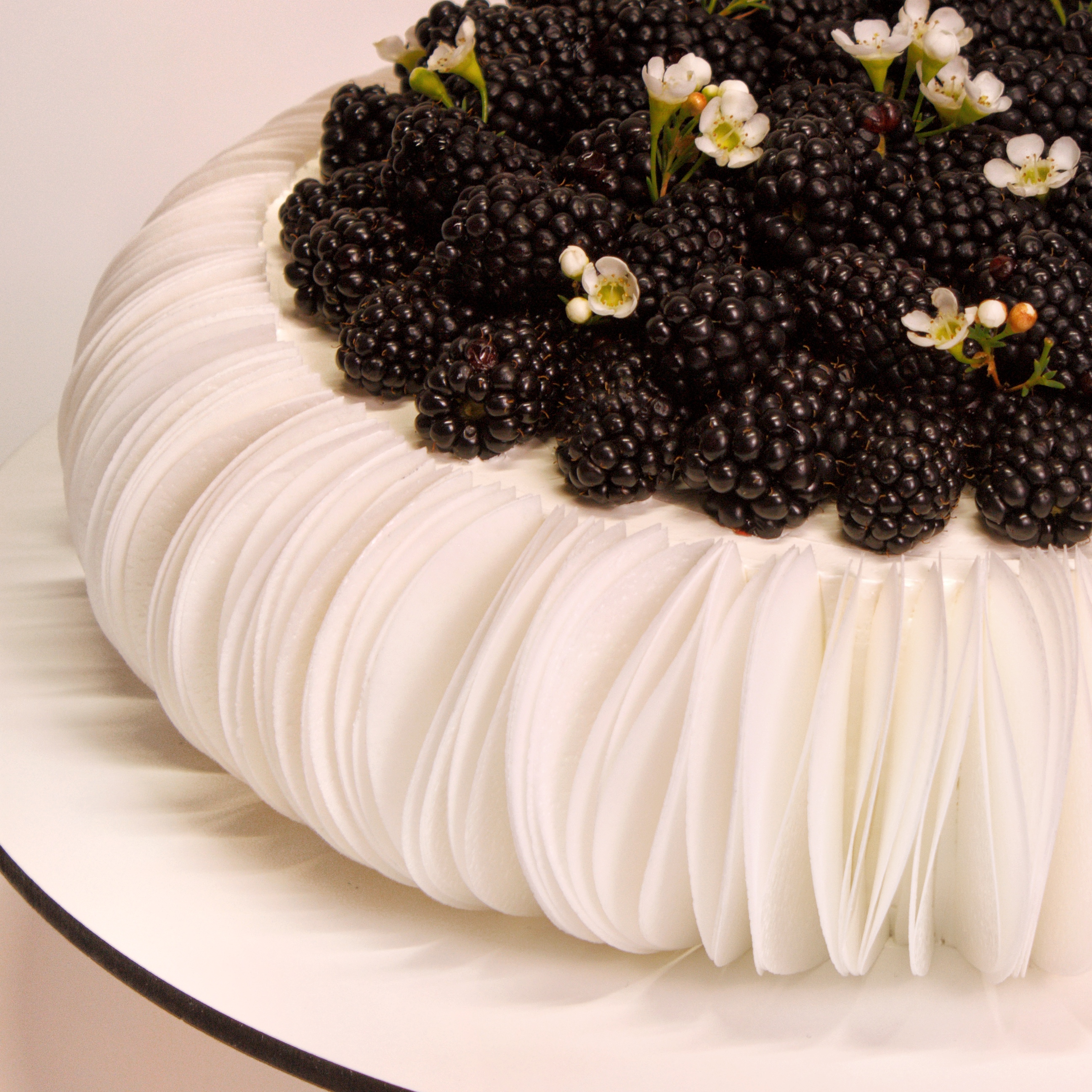 Торт "Blackberry Bloom"