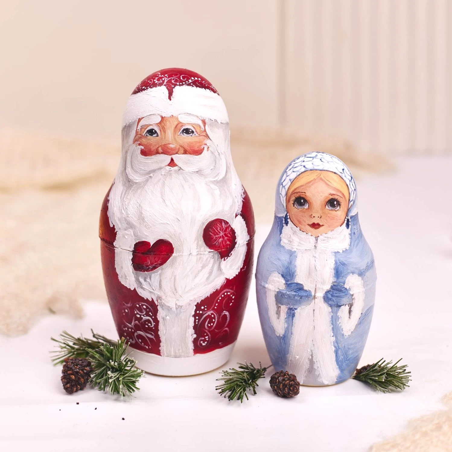 Шоколадная фигура «Дед Мороз и Снегурочка» с сюрпризом