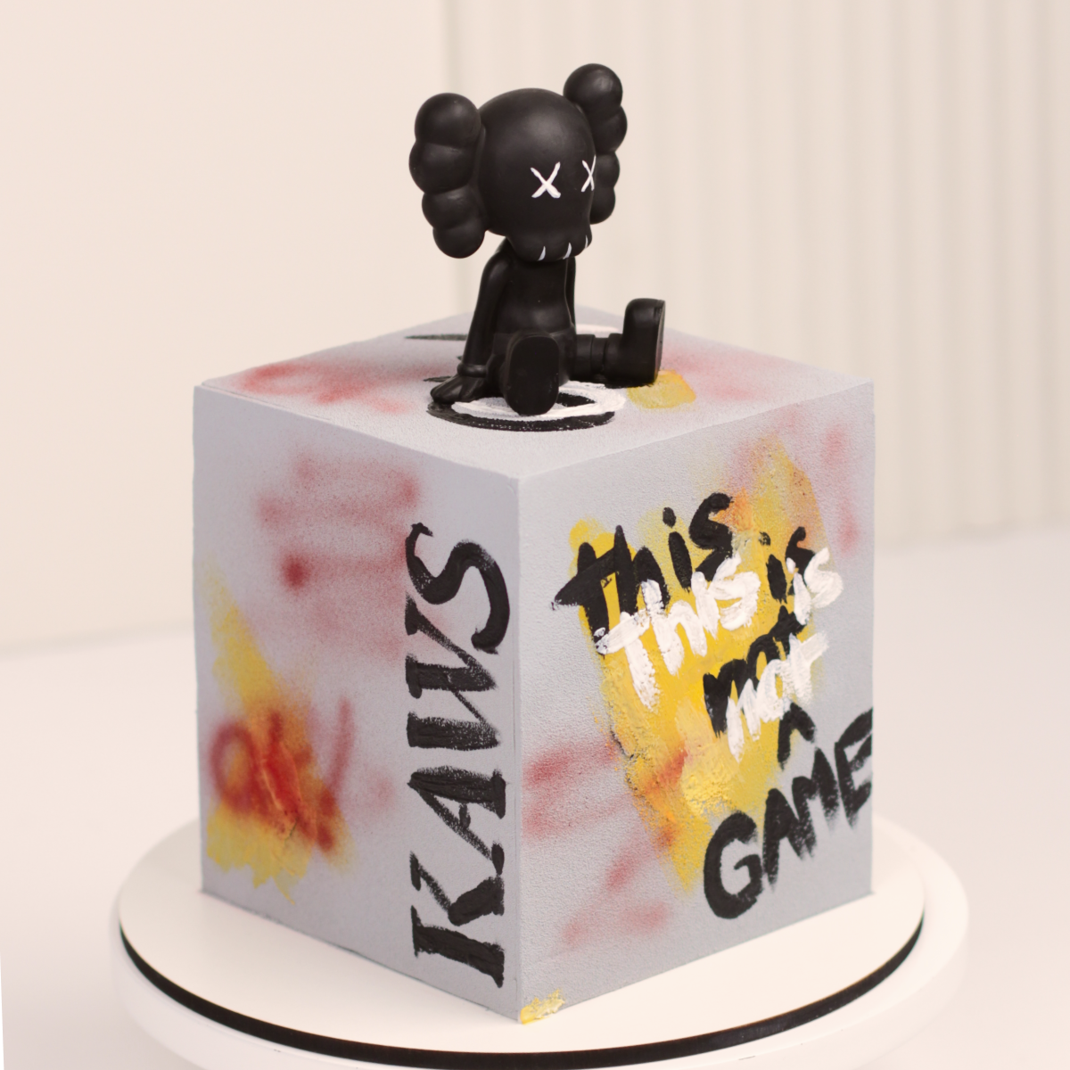 Торт «Kaws»